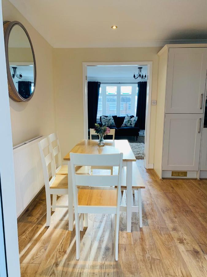 רוטרהאם Homely Detached 3 Bedroom House Near Sheffield מראה חיצוני תמונה