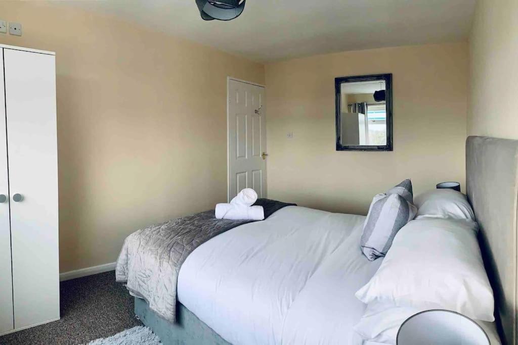 רוטרהאם Homely Detached 3 Bedroom House Near Sheffield מראה חיצוני תמונה